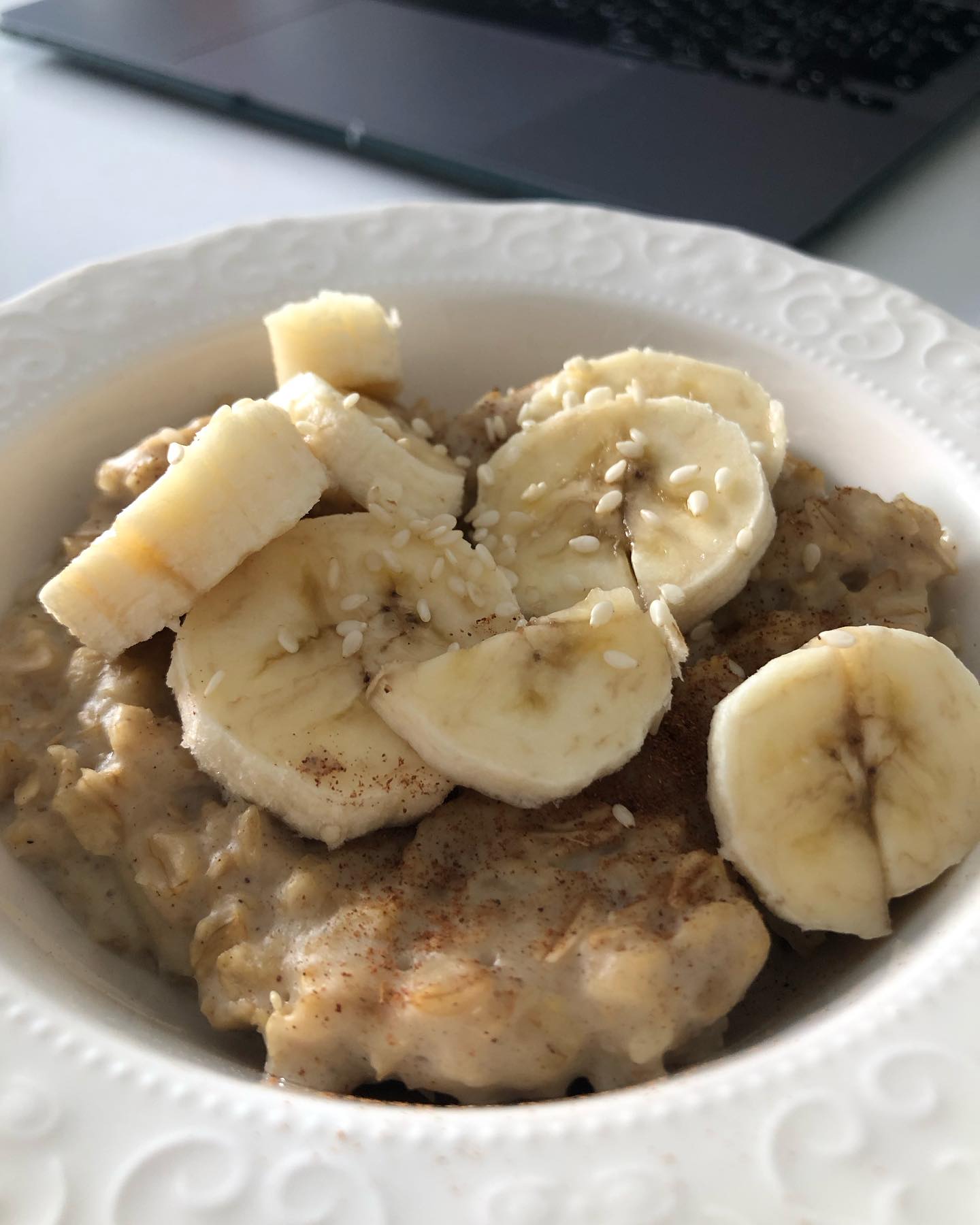 Apple and Cinnamon Oats