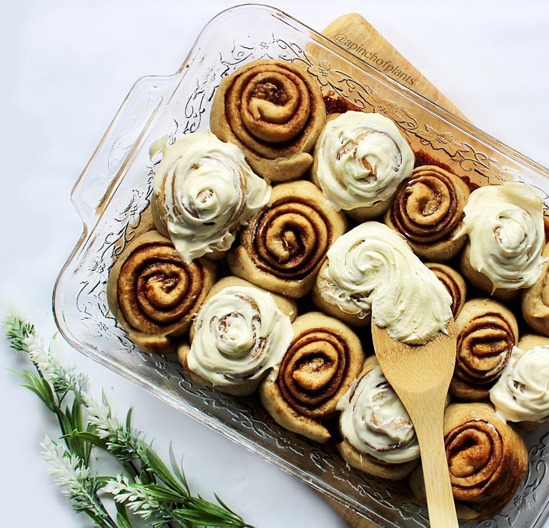 Vegan Banana Cinnamon Buns