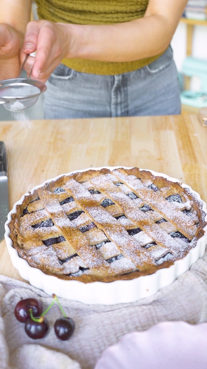Easy and Healthy Cherry Tart