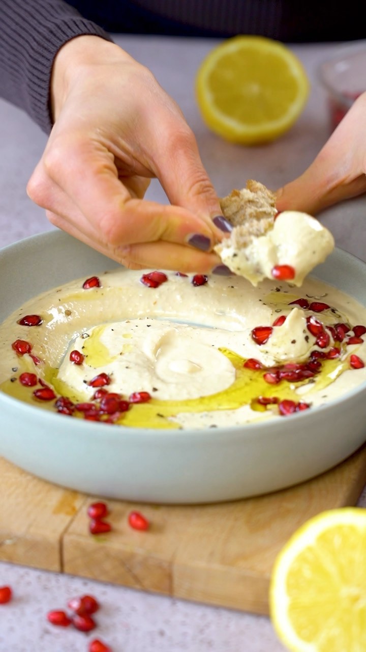The Best and Creamiest Hummus