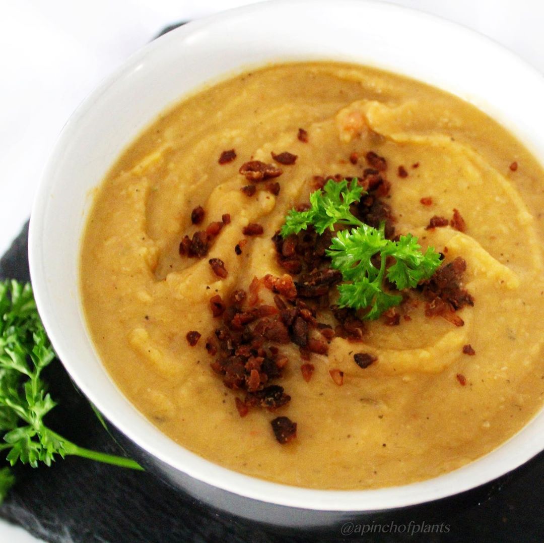 Easy Split Pea Soup with Smoked Tempeh