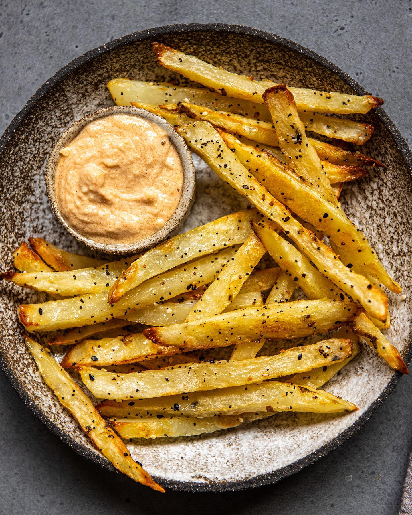 Baked Vegan French Fries with Sriracha Mayo