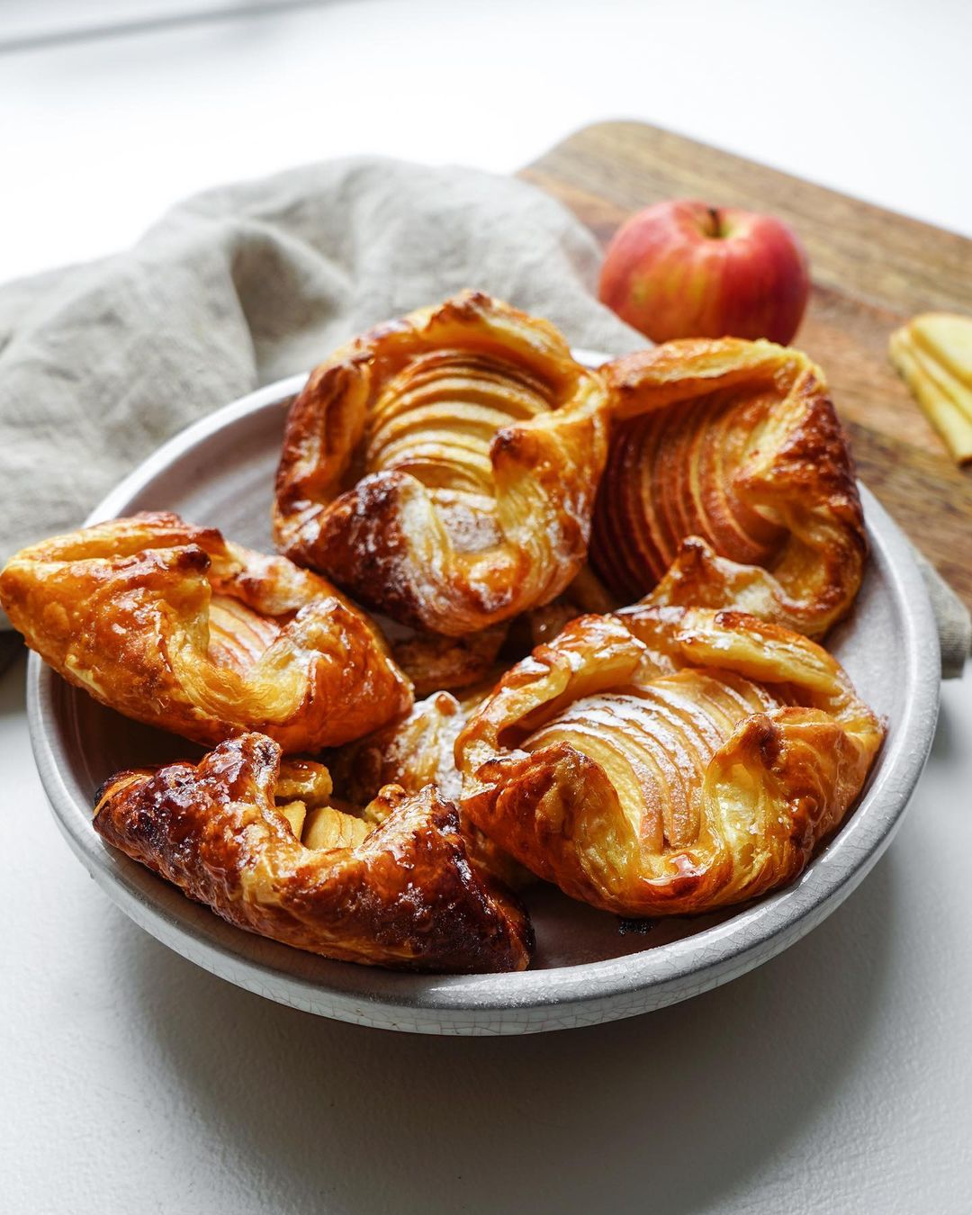 Quick and Easy Vegan Apple Tarts