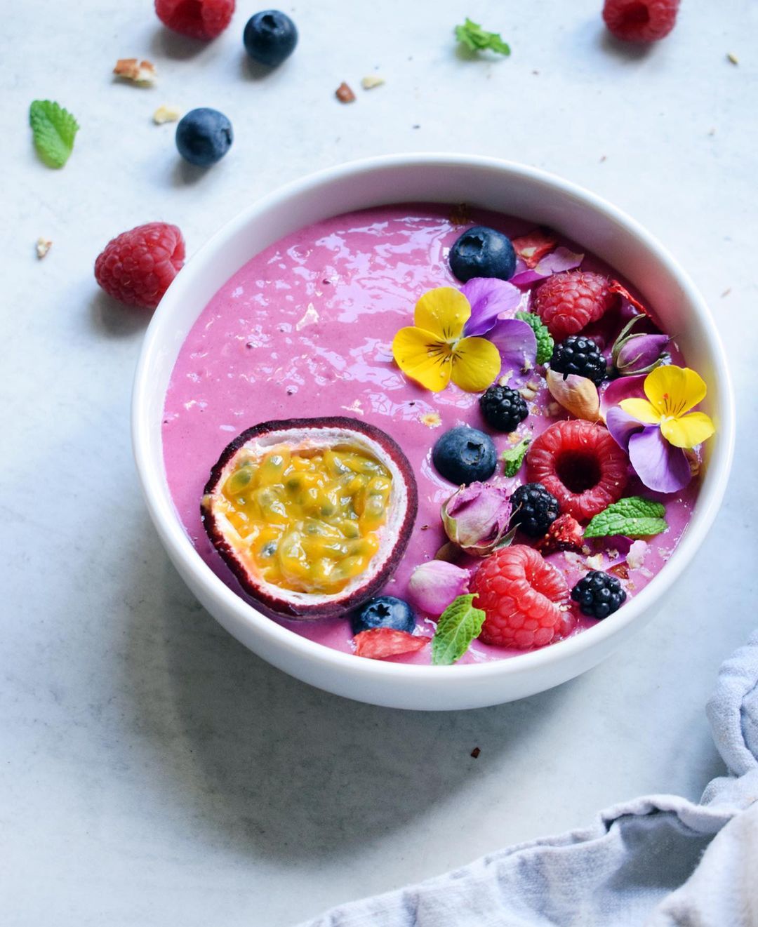 Absolutely Gorgeous Pink Smoothie Bowl