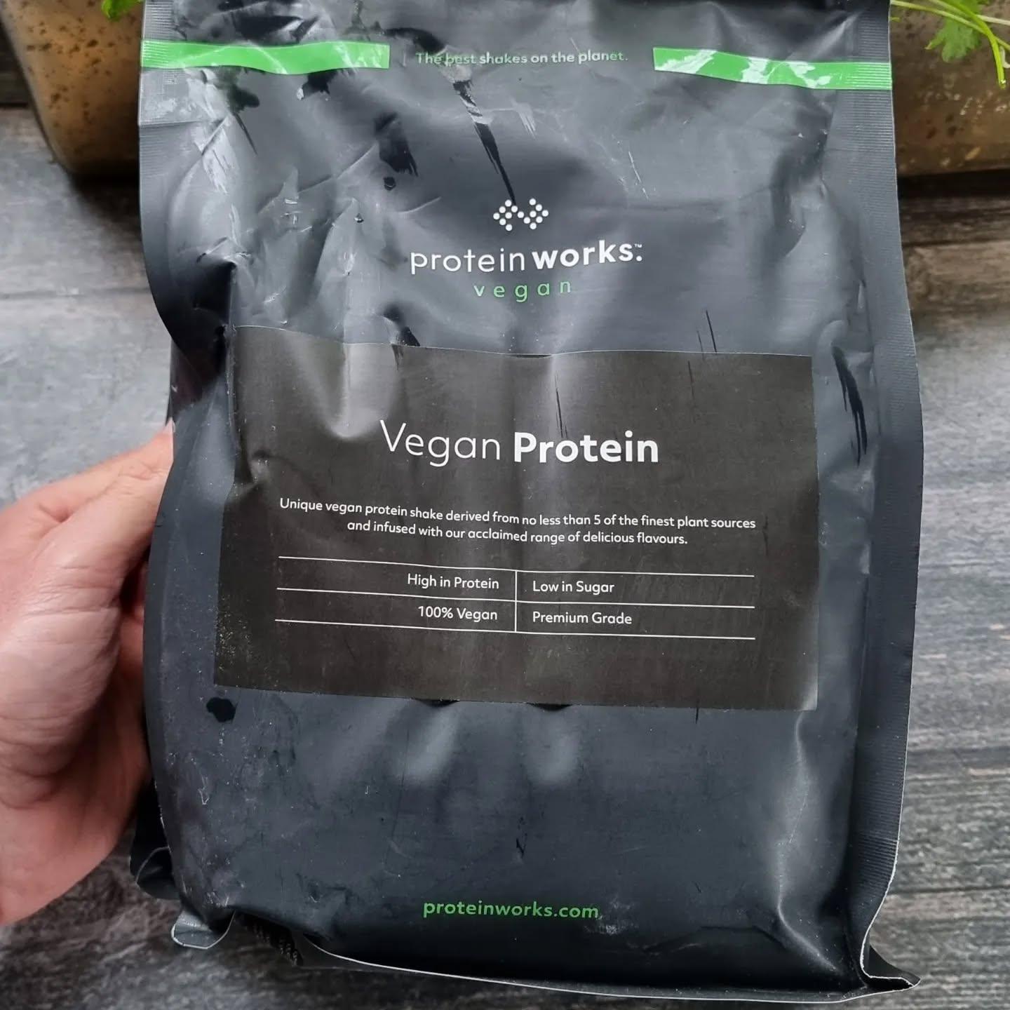 20-Minute High-Protein Vegan Pizza