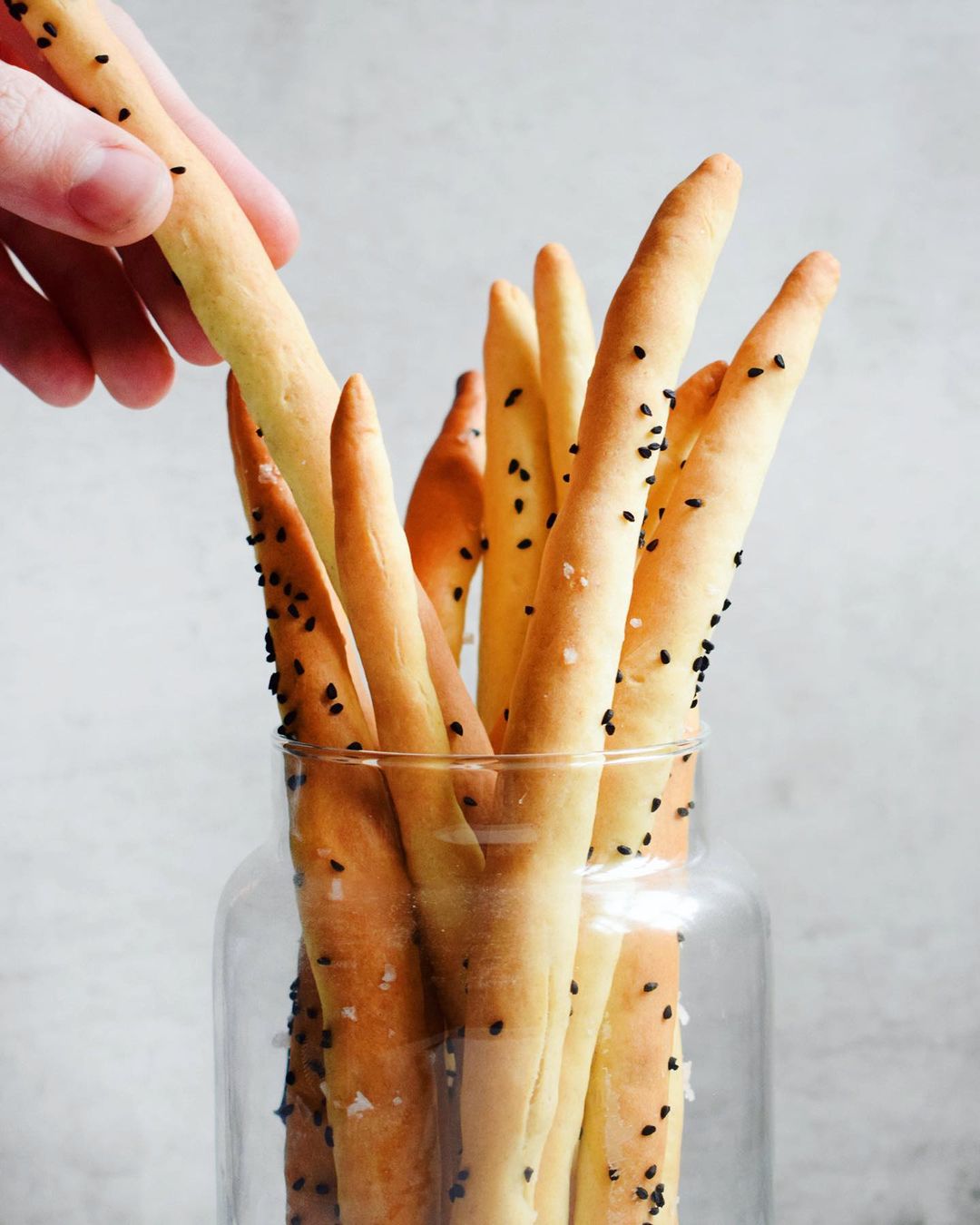 Light and Crunchy Homemade Vegan Breadsticks