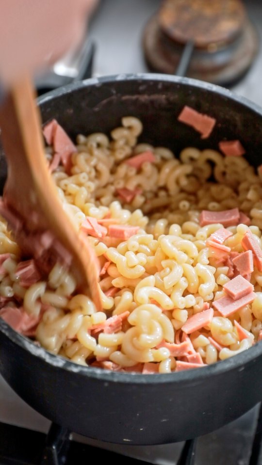 Vegan Pasta Shells with Ham and Butter