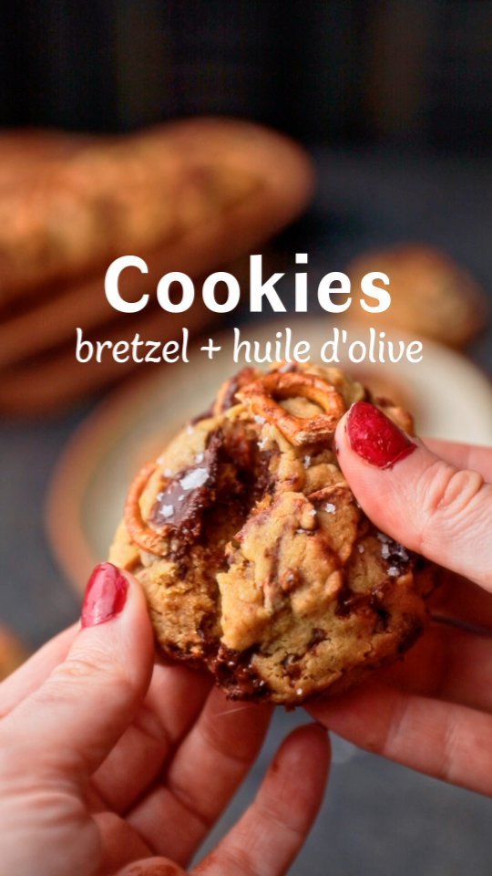 Olive Oil Chocolate Pretzel Cookies