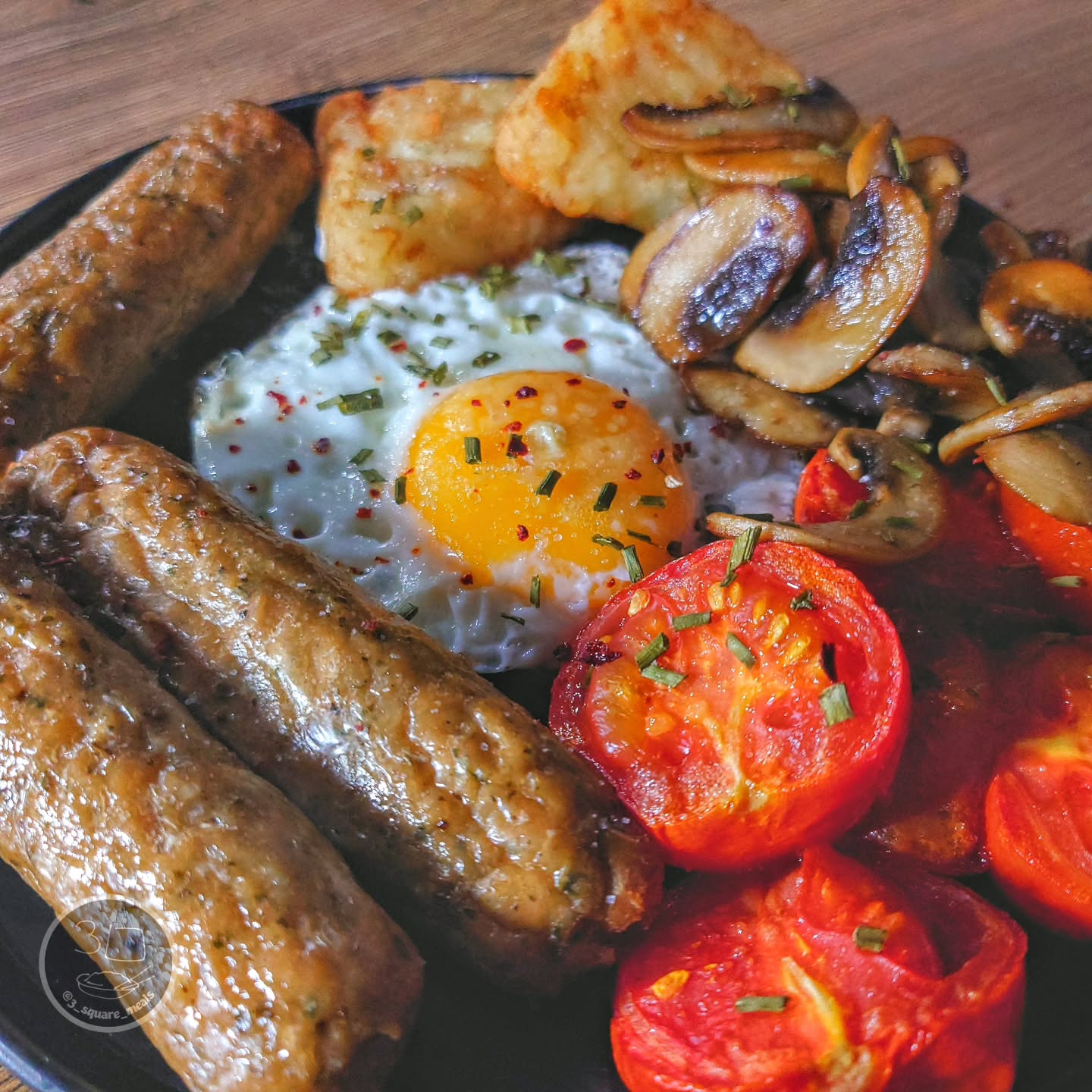 Veggie Breakfast with Oven-Cooked Sausages