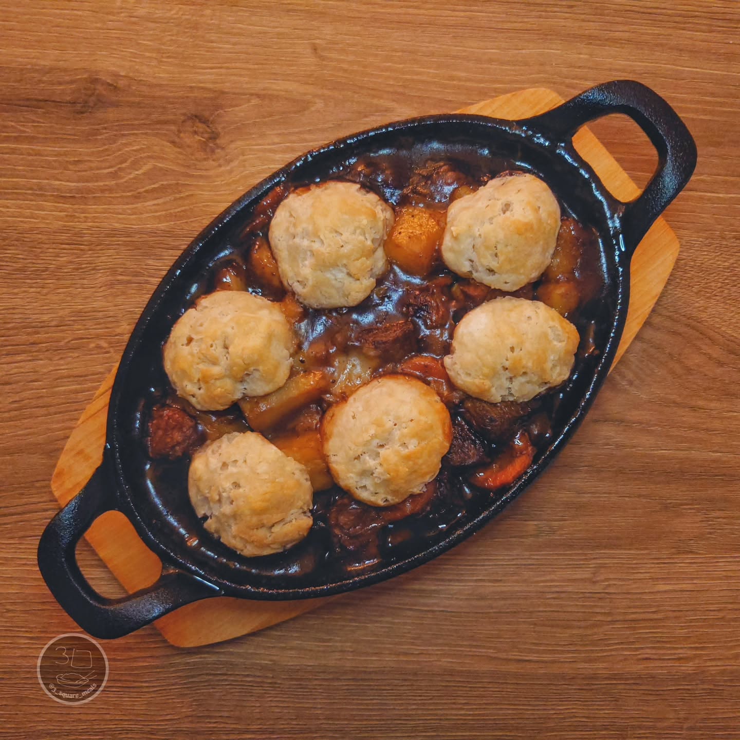 Hearty Beef Stew with Dumplings