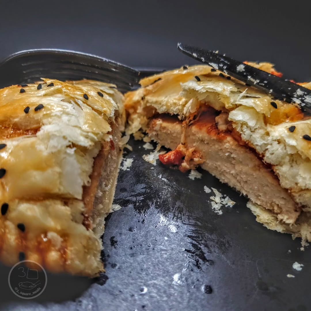 Simple Vegetarian Puff Pastry Pasty