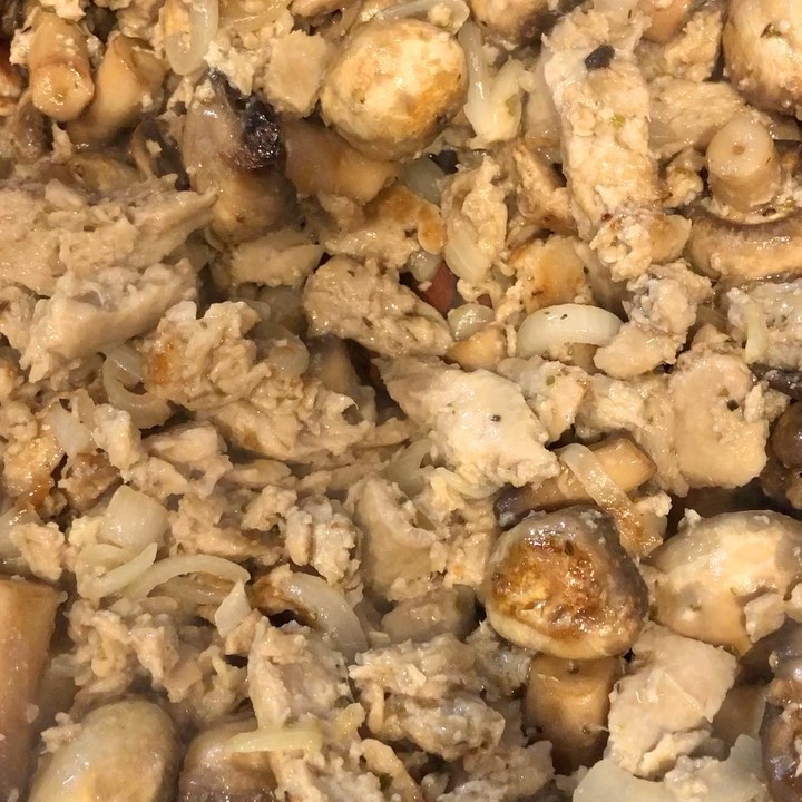 Vegan Chicken Mushroom Spinach Pasta