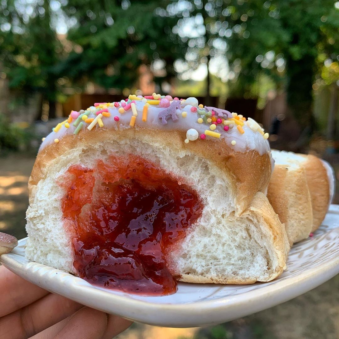 Jammy Iced Buns