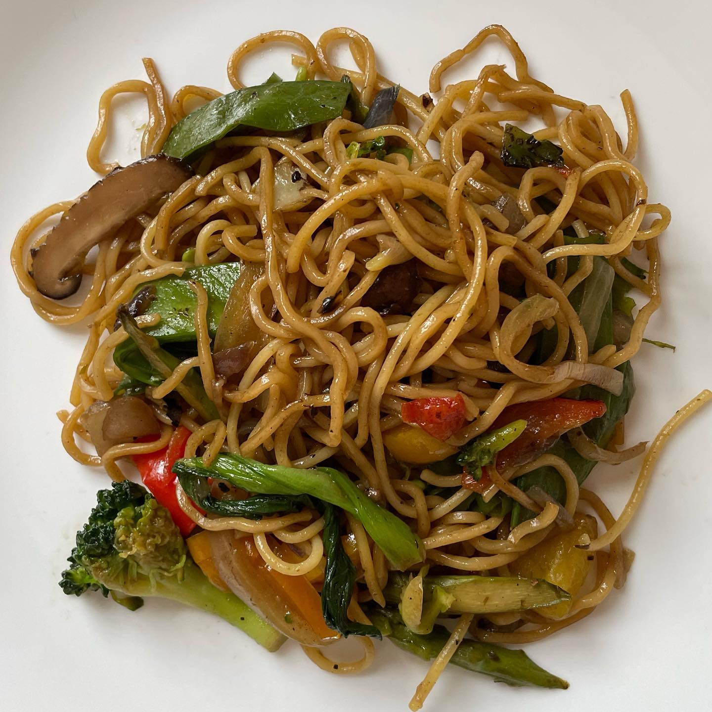 Easy Vegetable Lo Mein Stir-Fry