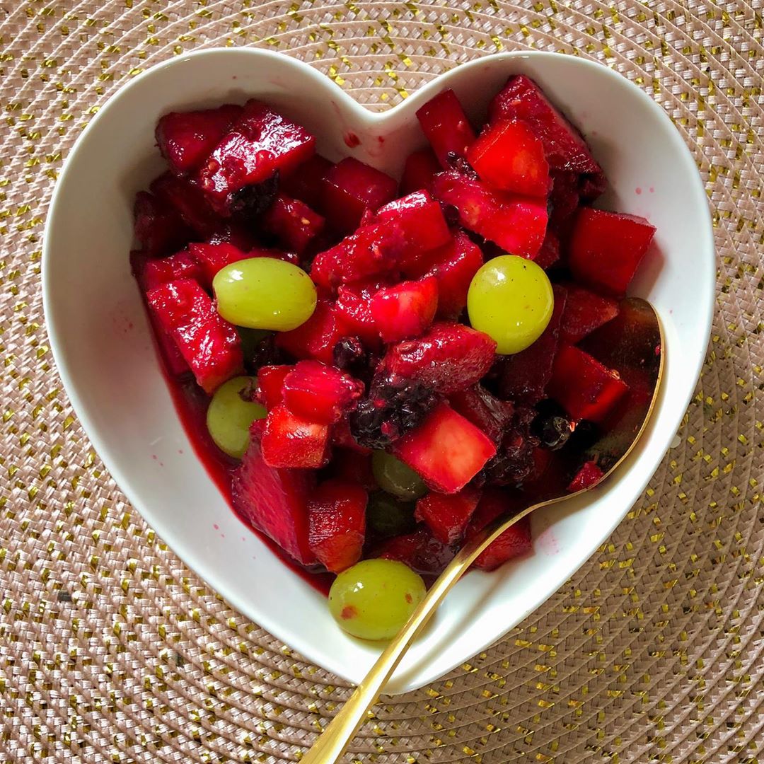 Easy Breakfast Fruit Salad with Agave Syrup