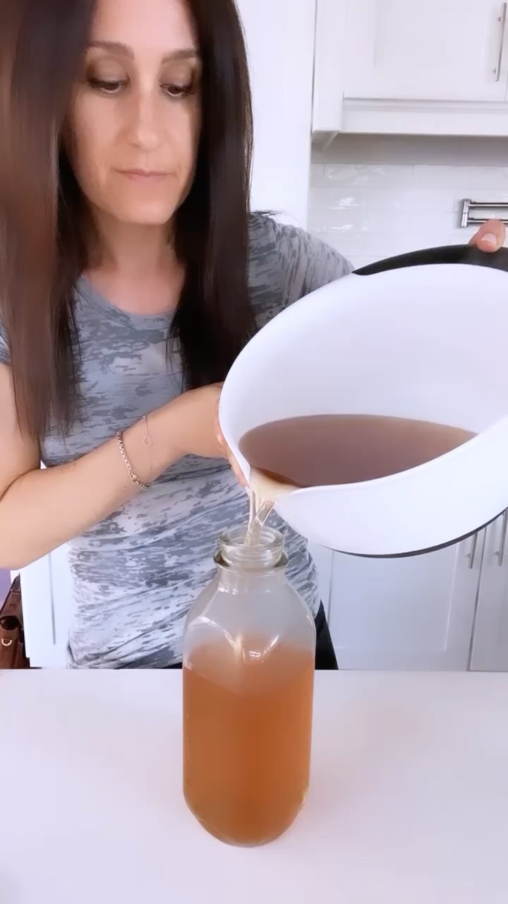 No-Waste Vegetable Broth from Scraps