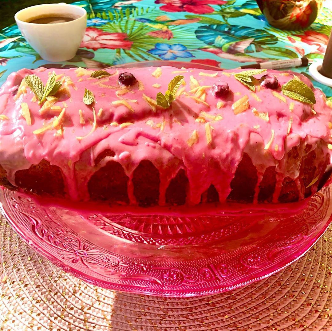 Blueberry and Lemon Drizzle Cake