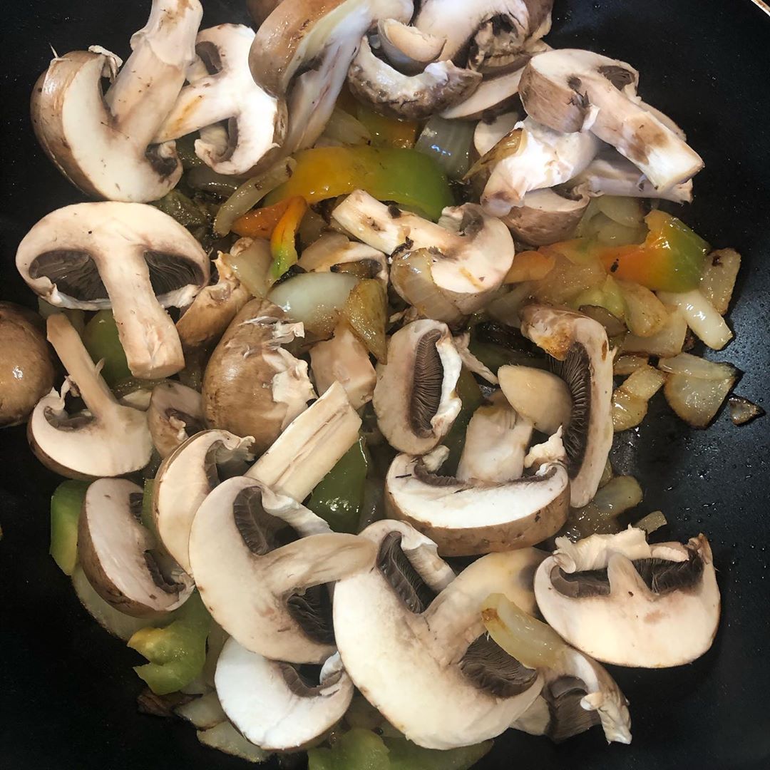 Vegan Creamy Kale Mushroom Pasta