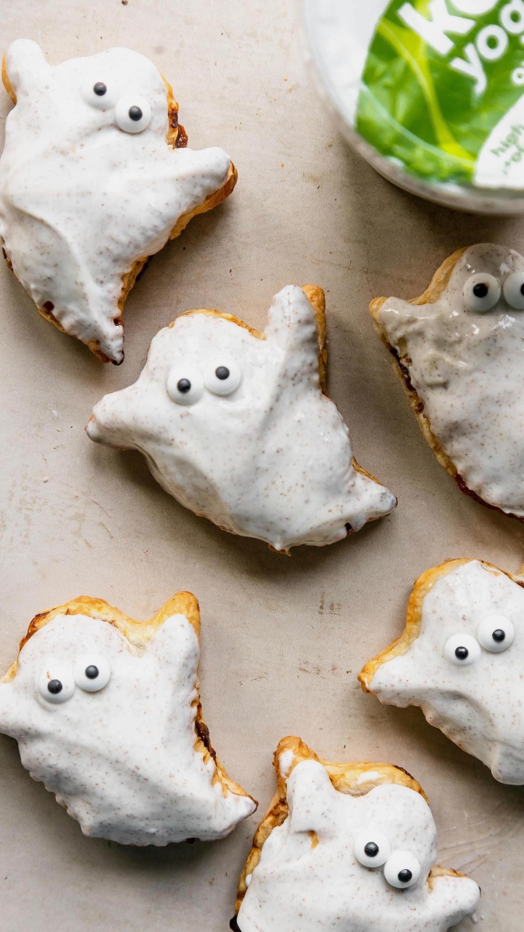 Ghost Apple Hand Pies with Kefir Dip