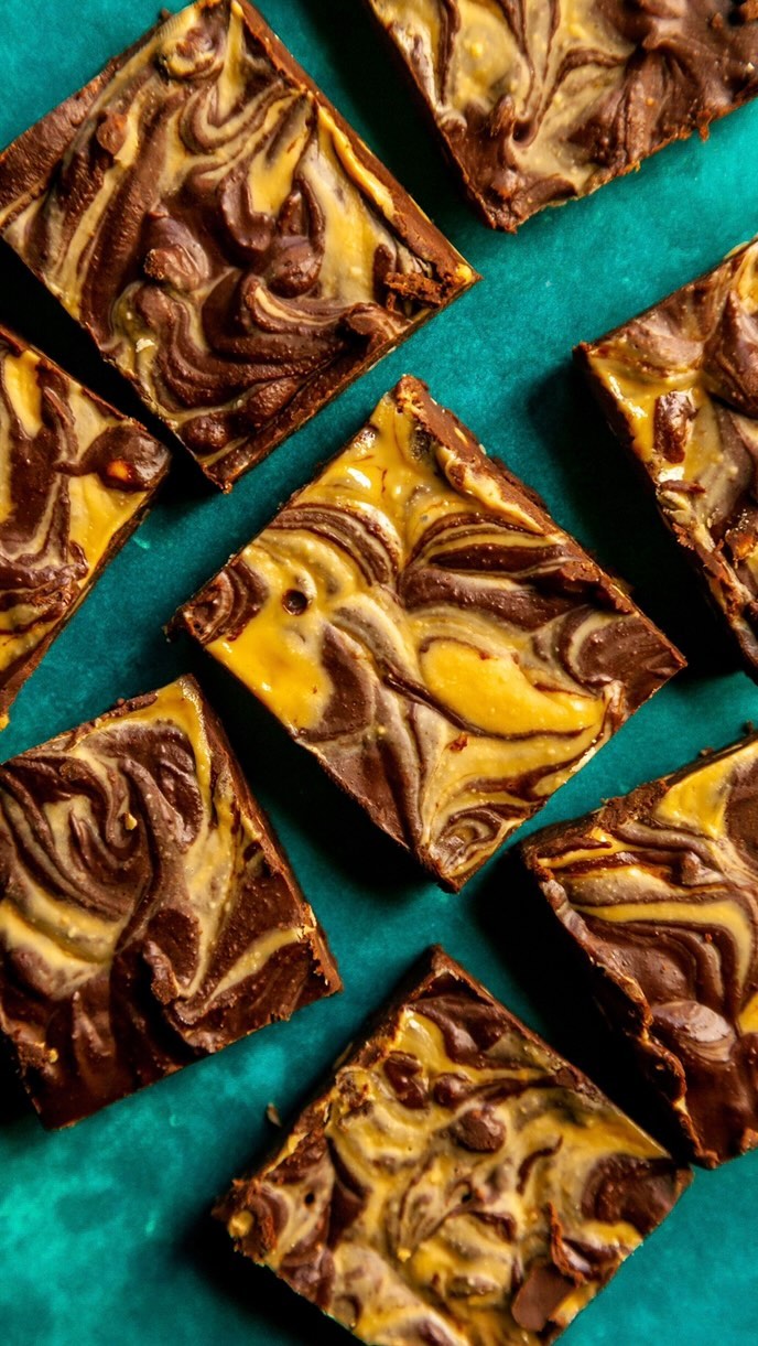 Easy Vegan Chocolate Peanut Butter Fudge