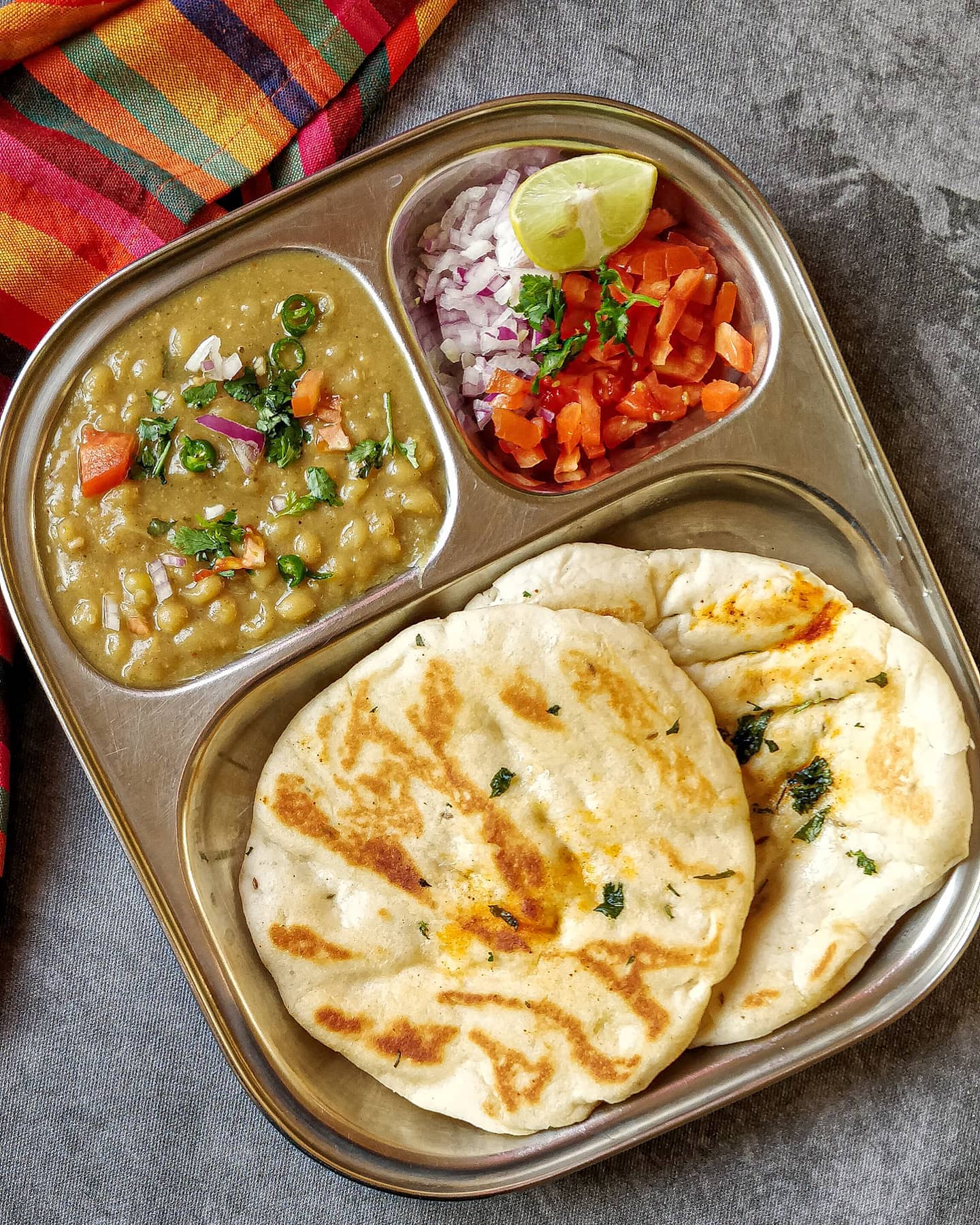 Spiced White Peas with Kulcha Bread