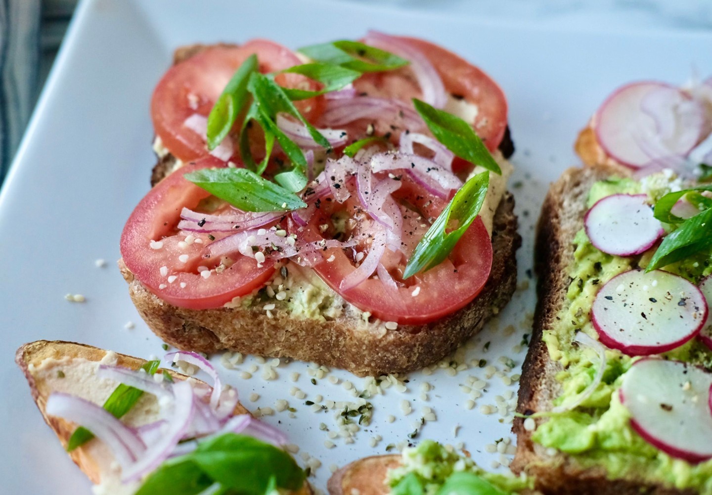 Fancy Avocado Toast with Toppings