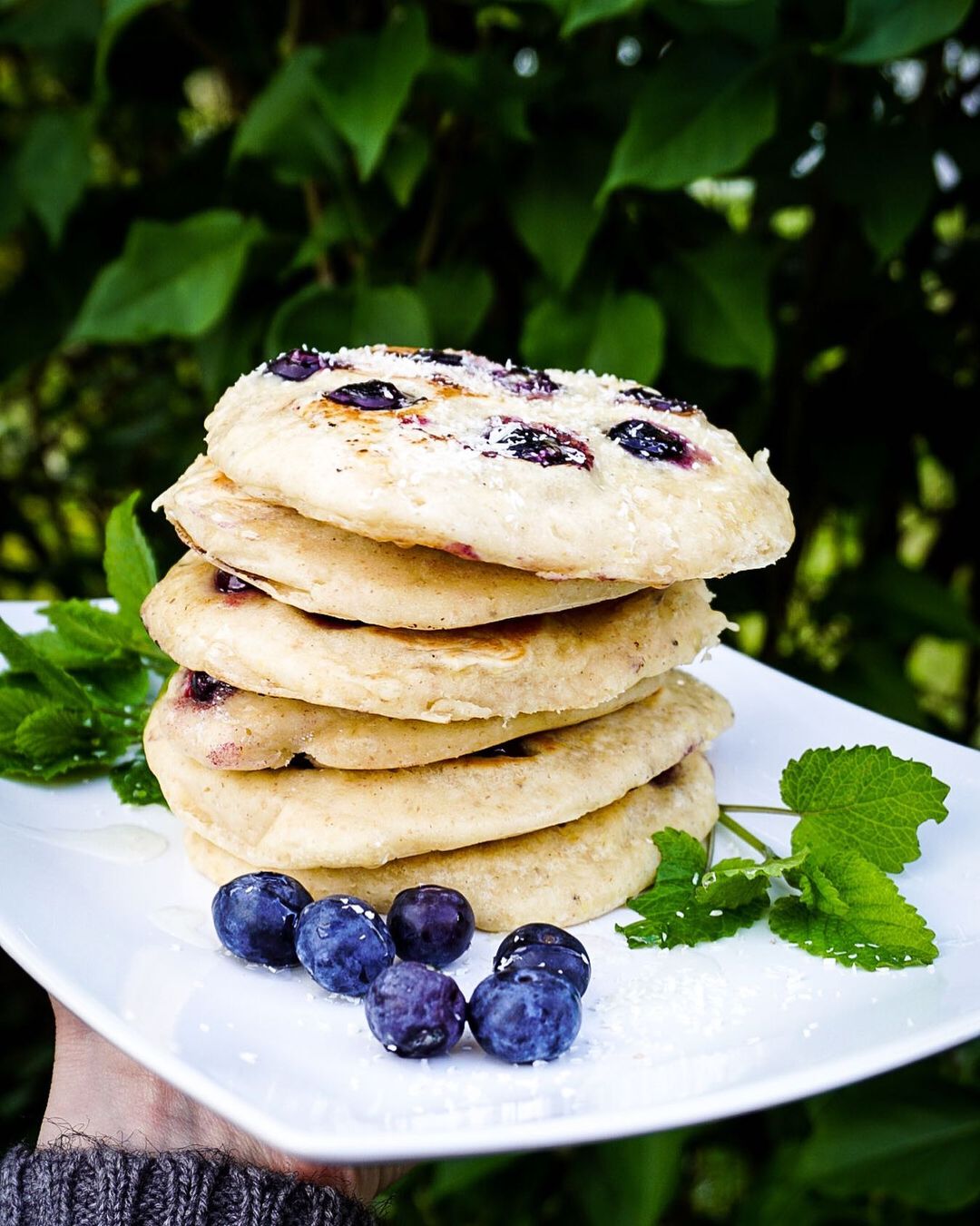 Delicious Banana Blueberry Pancakes for Breakfast