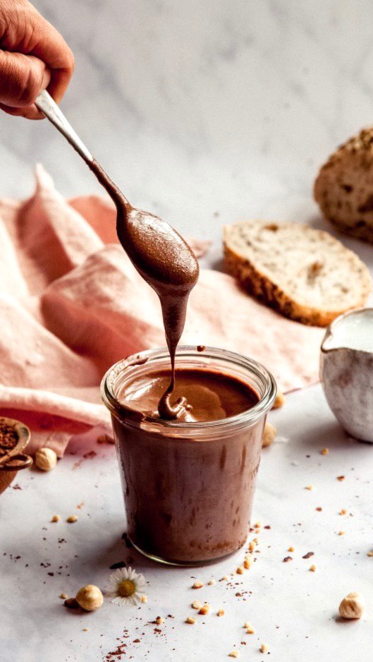 Homemade Vegan Nutella with Hazelnuts