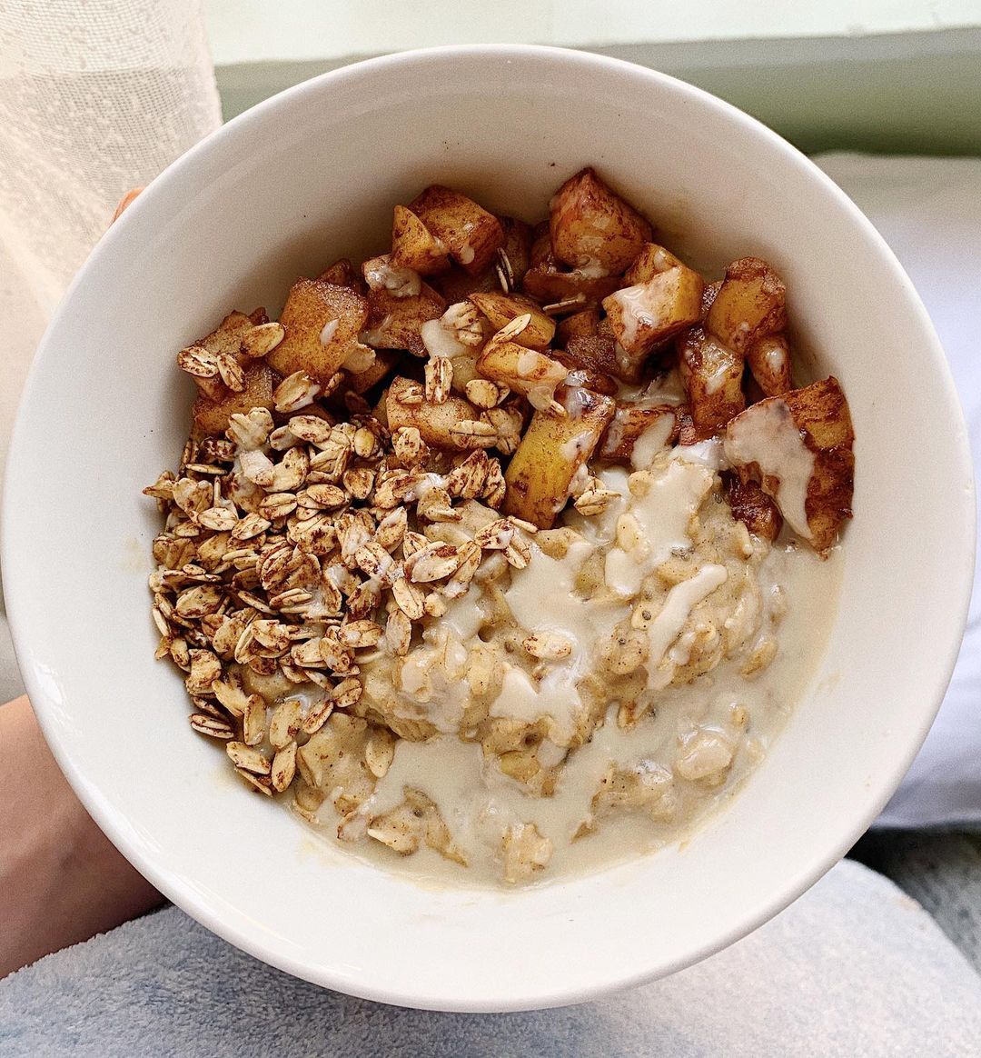 Wholesome Apple Crumble Protein Oats