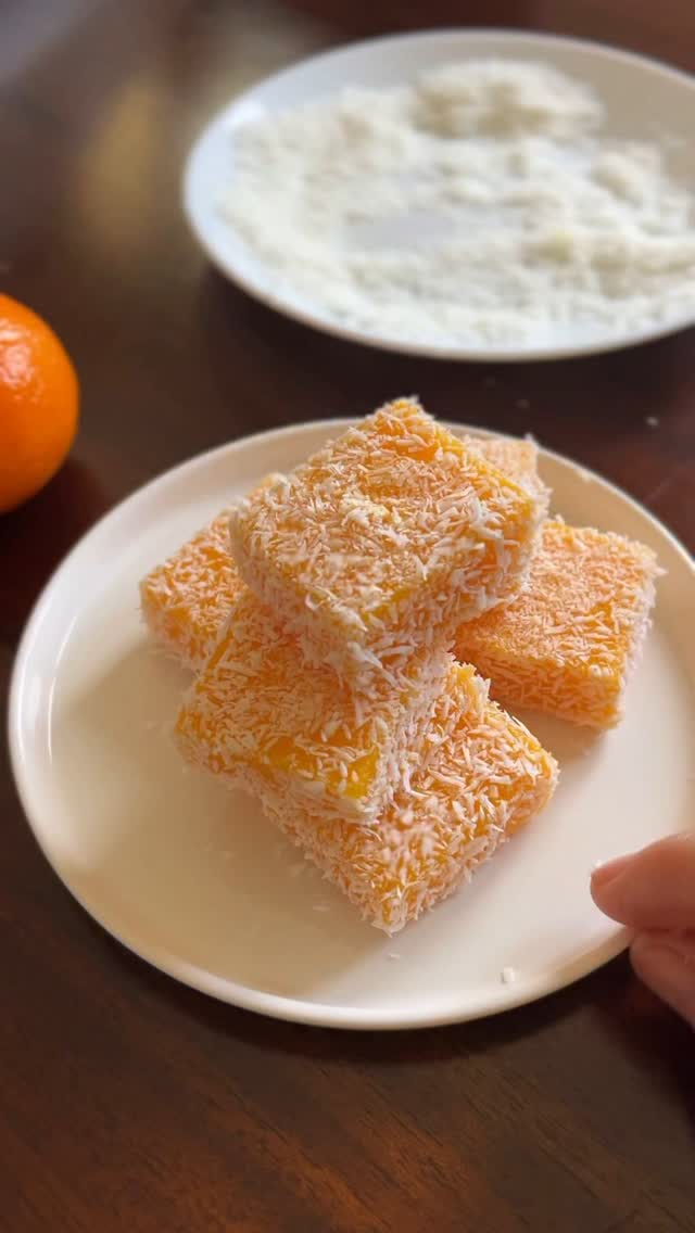 Fresh Mandarin Dessert with Cornstarch and Coconut