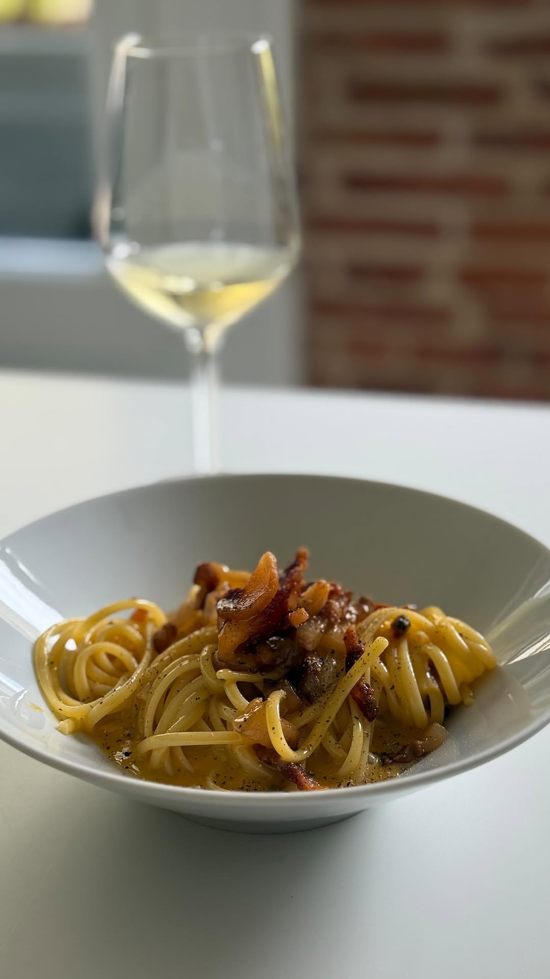 Classic Pasta Carbonara Dish