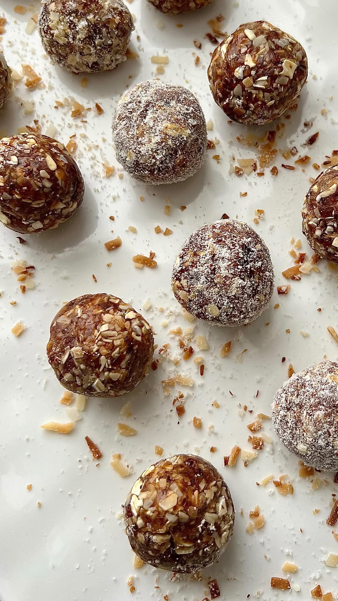 Easy No-Bake Coconut Date Bites
