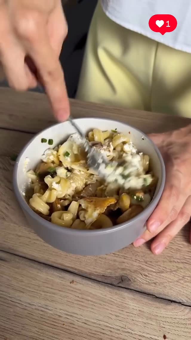Pasta with Mushrooms, Egg, and Cottage Cheese