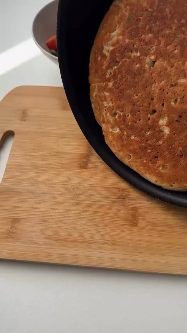 Tuna and Herb Flatbread