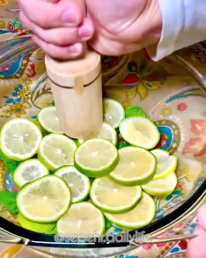 Refreshing Homemade Mojito Drink