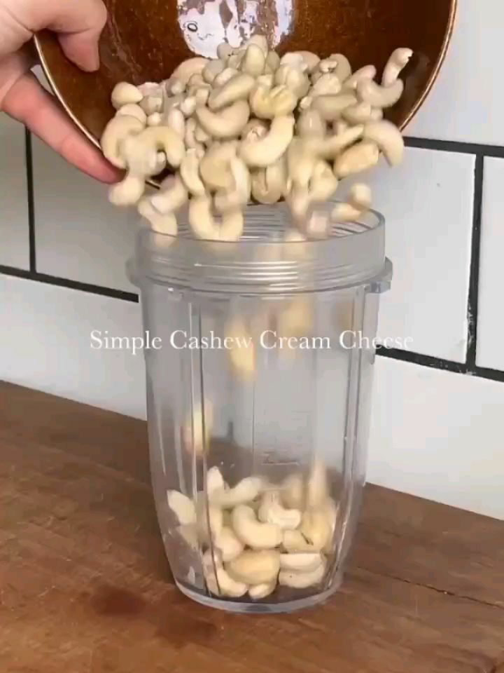 Homemade Vegan Cashew Cream Cheese