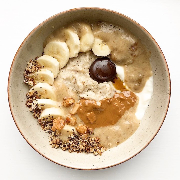 Peanut Butter Banoffee Praline Oats