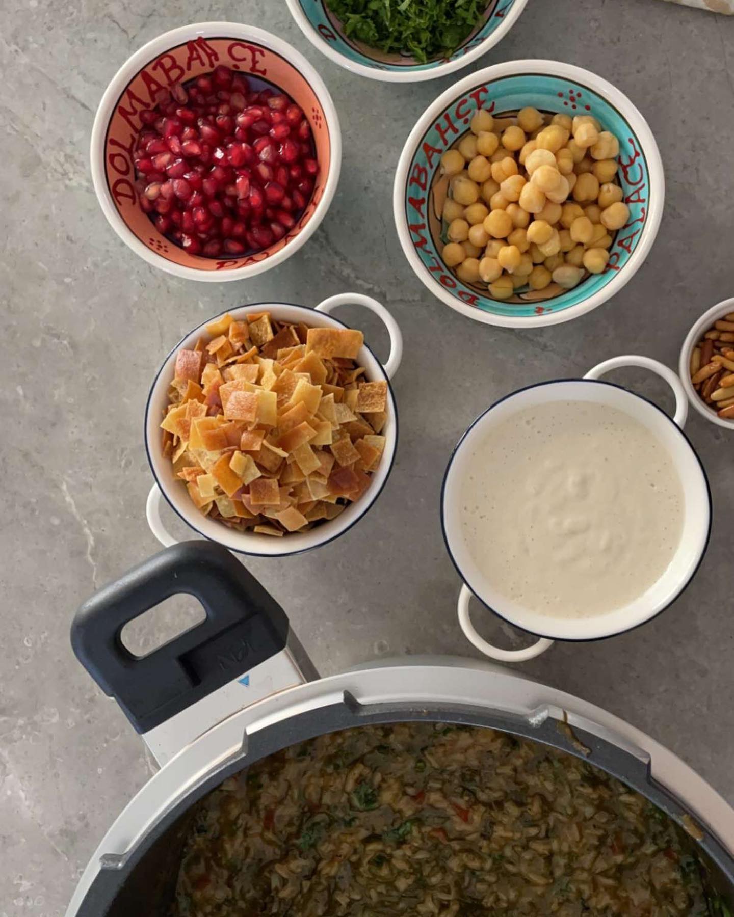 Fatteh with Grape Leaves