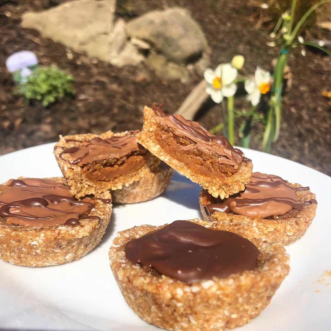 Caramel Cookie Easter Egg Cups