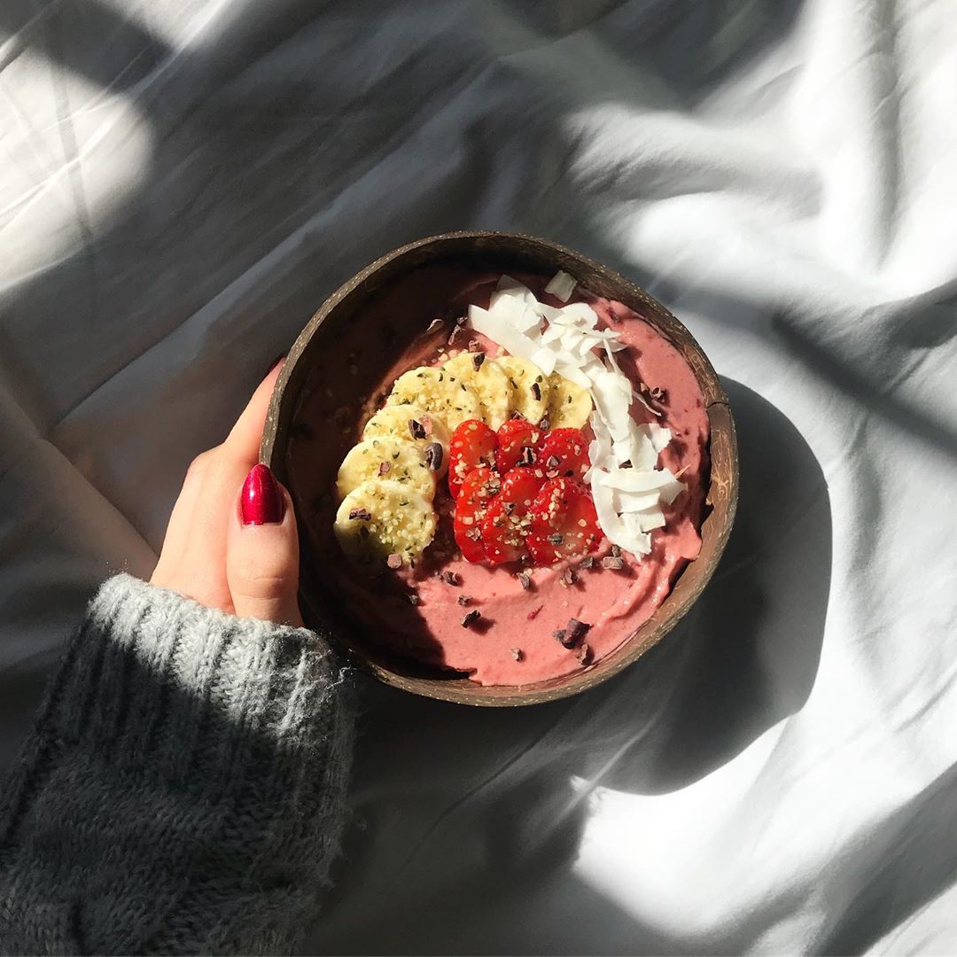 Frozen Fruit and Protein Smoothie Bowl