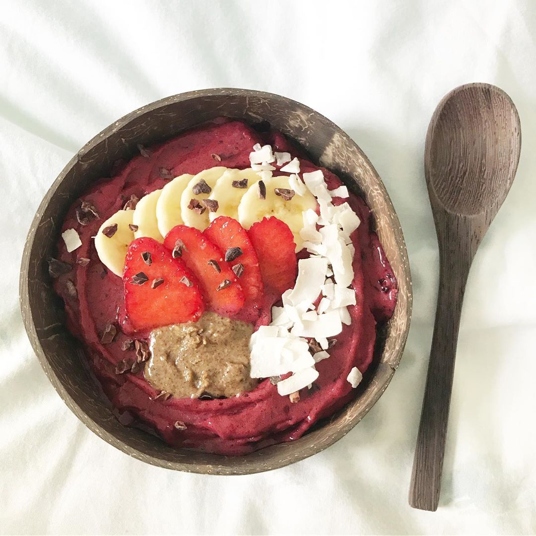 Berry Protein Smoothie Bowl