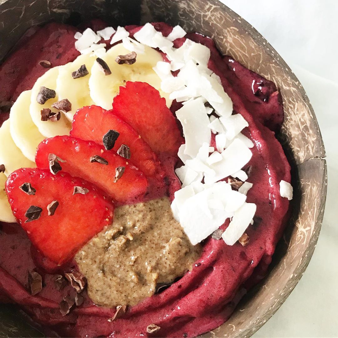 Berry Protein Smoothie Bowl