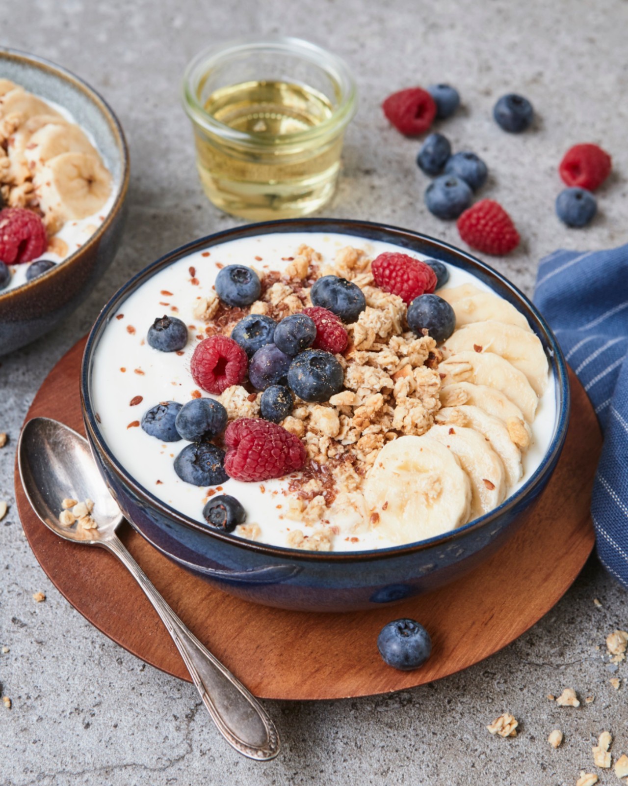 Berry Yogurt Breakfast Bowl