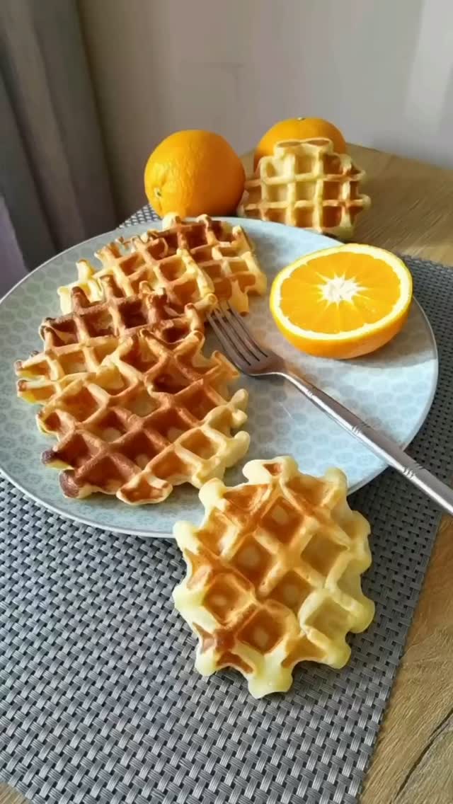 Healthy Cottage Cheese Waffles