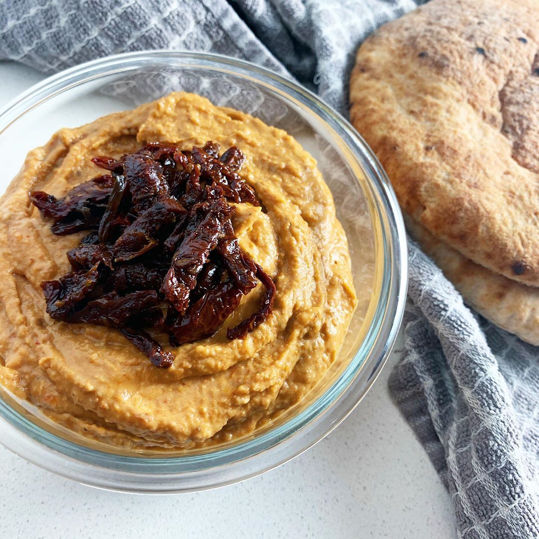 Sun Dried Tomato and White Bean Spread