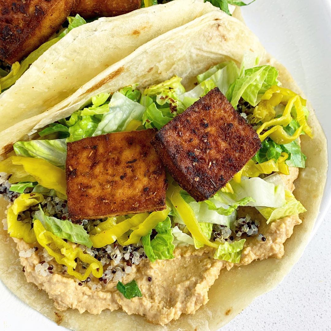 Flavorful Harissa Hummus Made with Chickpeas