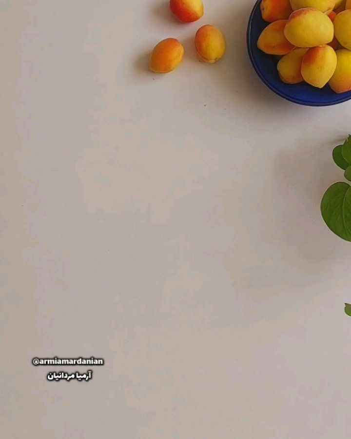 Delicious Fruity Apricot Cake with Sauce