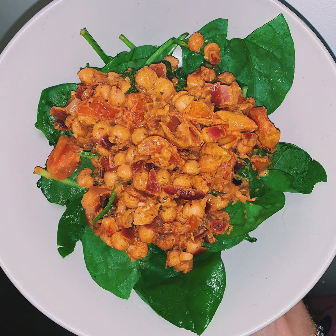 Creamy Chickpea Tomato Bowl