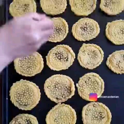 Persian Date-Filled Pastry