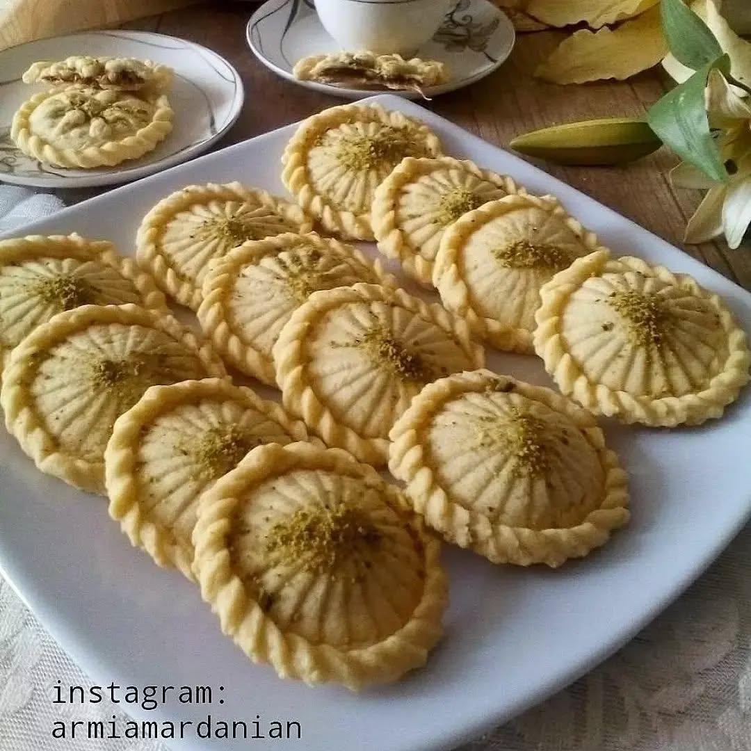 Persian Date-Filled Pastry